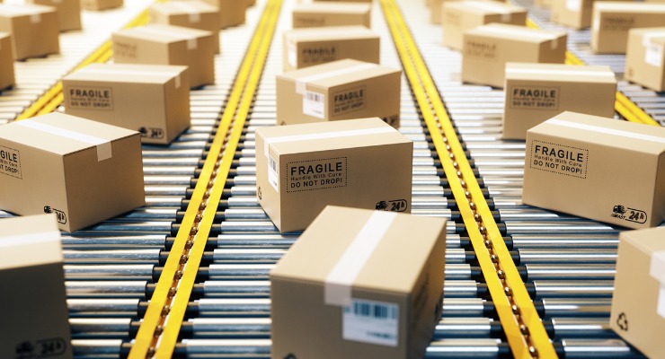 Large quantity order on a conveyor belt in China 